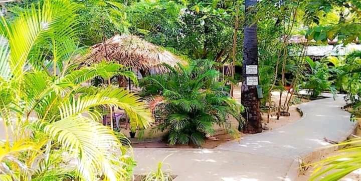 Naaval Beach Villa & Rooms Batticaloa Exteriér fotografie