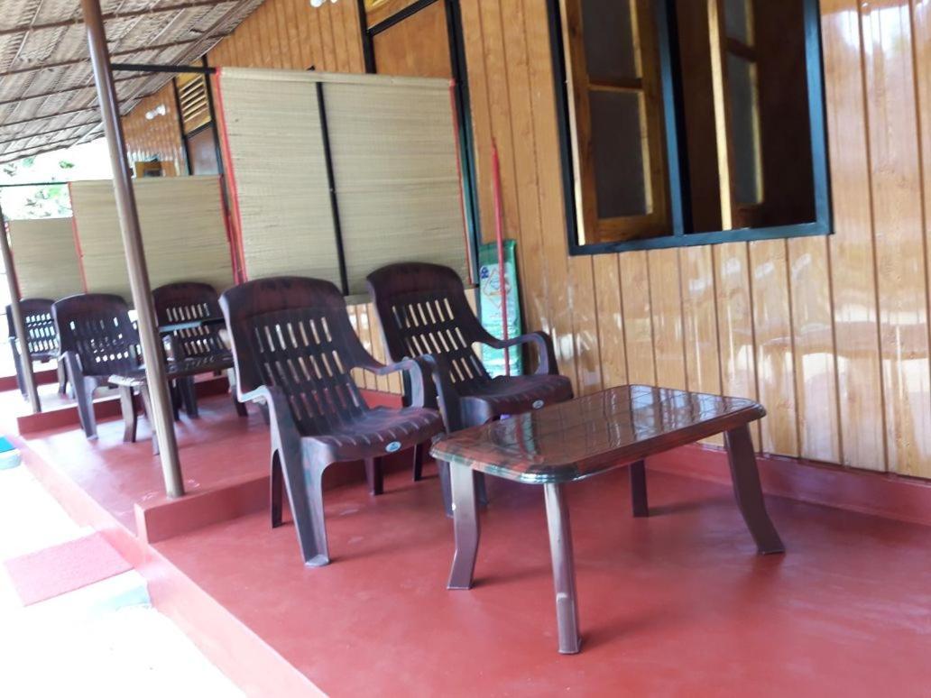 Naaval Beach Villa & Rooms Batticaloa Exteriér fotografie