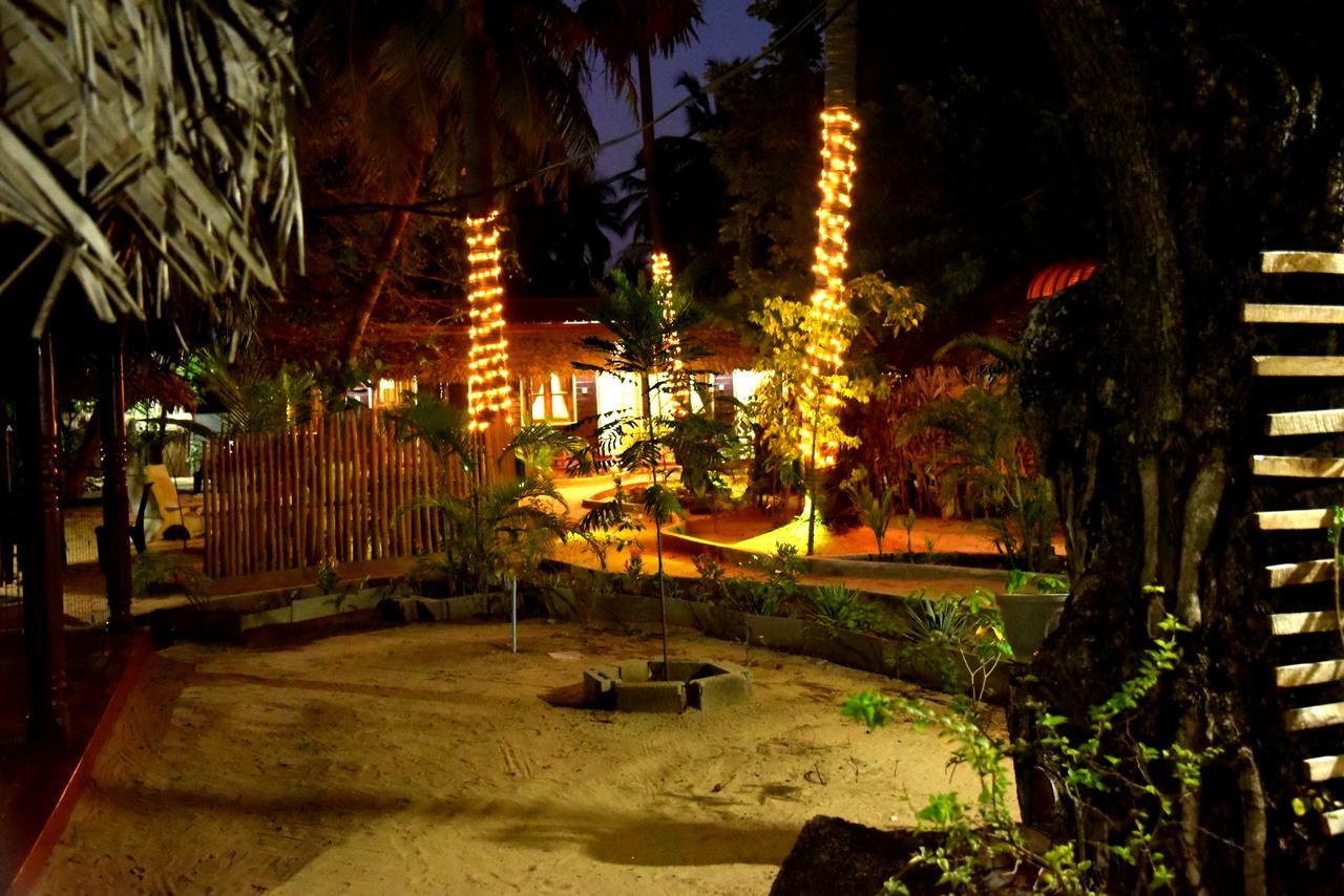 Naaval Beach Villa & Rooms Batticaloa Exteriér fotografie