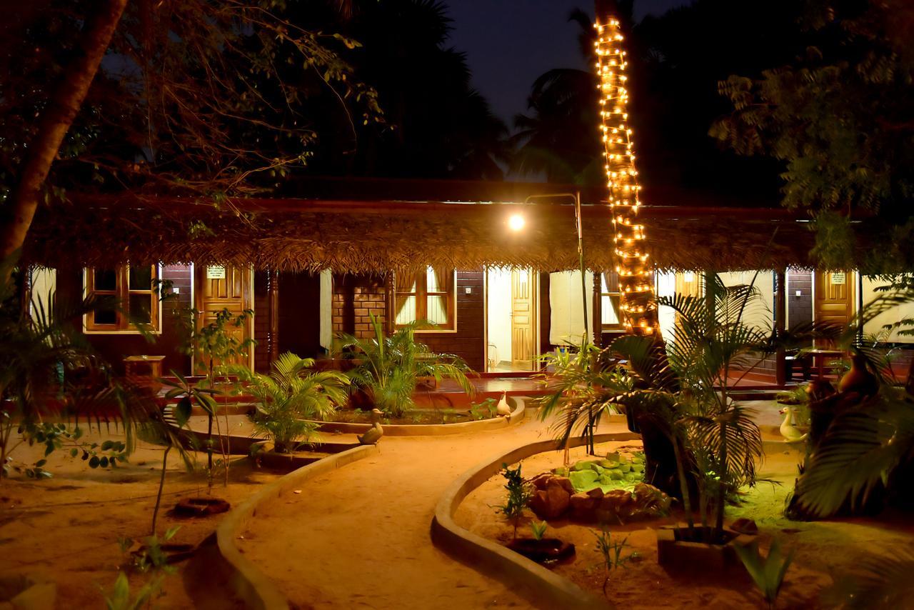 Naaval Beach Villa & Rooms Batticaloa Exteriér fotografie